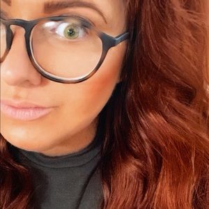 Meet your Posher, Molly